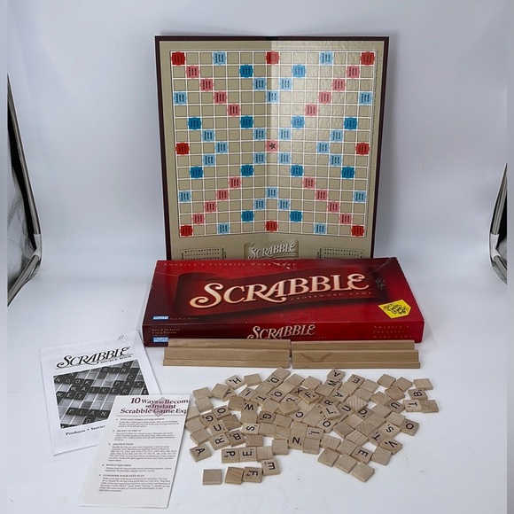 Hasbro Scrabble Crossword Game Hasbro Milton Bradley Board Complete - Picture 1 of 4